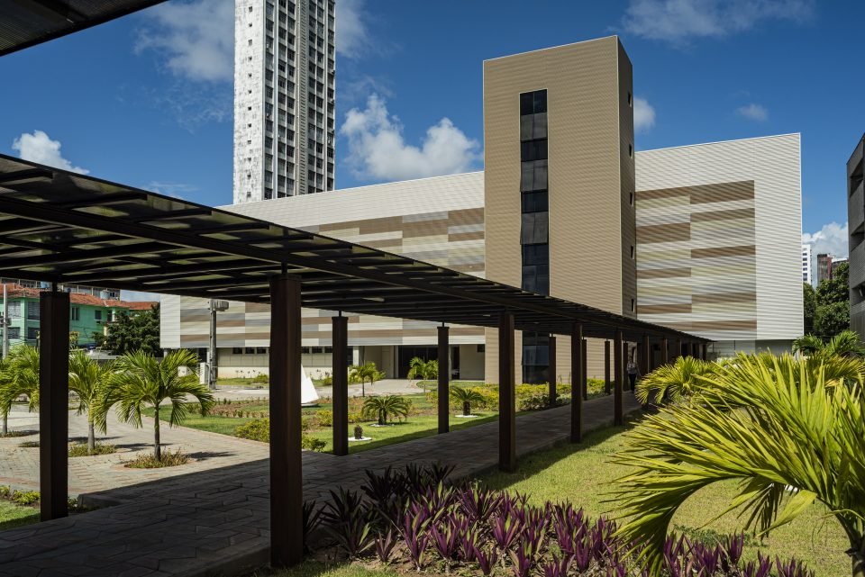 Edifício Garagem do TCE-PE Tribunal de Contas do Estado de Pernambuco 41 Ed. Garagem TCE PE 22 1