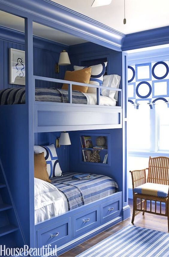 Cor do Ano 2020: PANTONE 19-4052 Classic Blue 32 classic blue 12 1