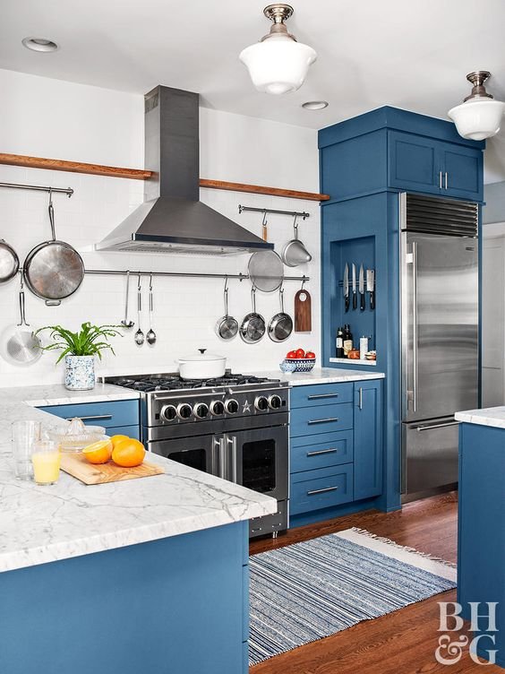 Cor do Ano 2020: PANTONE 19-4052 Classic Blue 35 classic blue 7 1