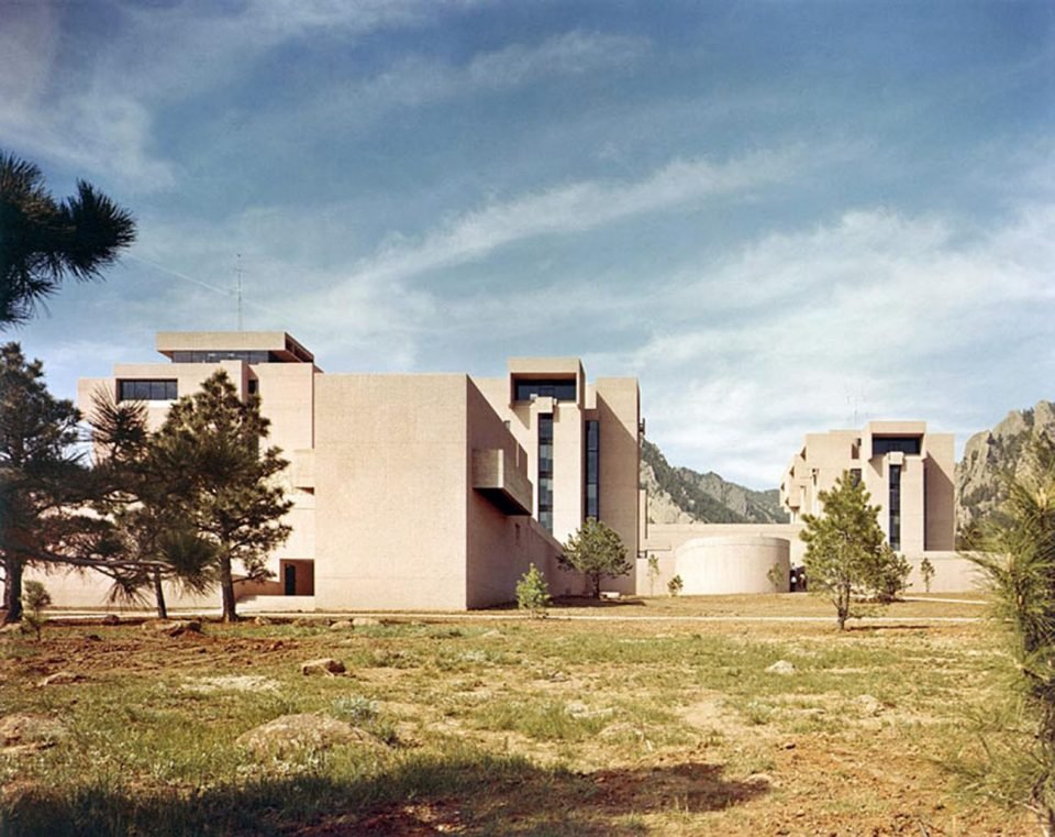 Morreu I. M. Pei, o arquiteto da pirâmide do Louvre. Tinha 102 anos 29 pei NationalCenterAtmosphericResearch