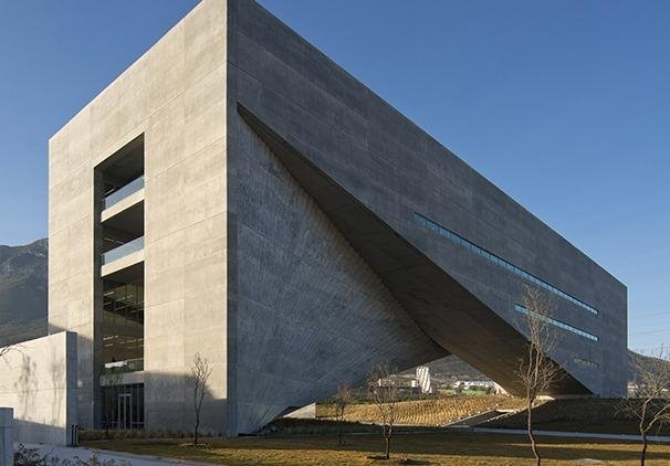 Escola de Design - Por Tadao Ando