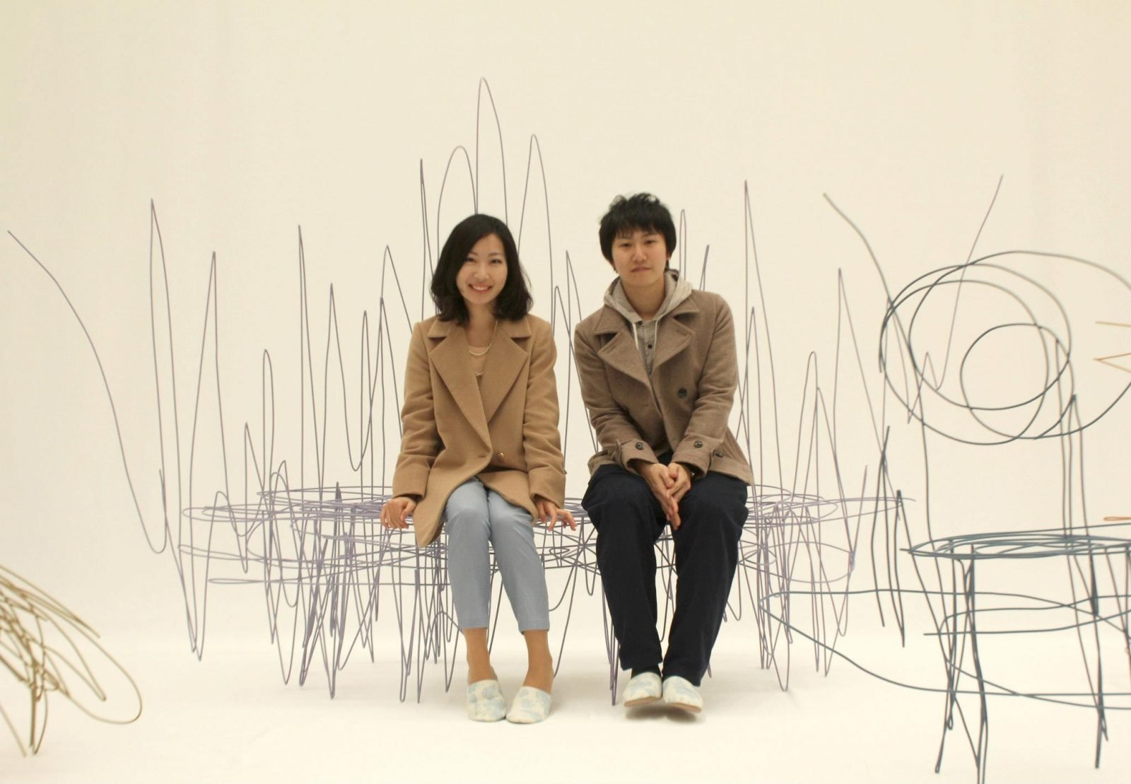 Móveis em forma de rabiscos 25 843056 267873940010025 1622780356 o