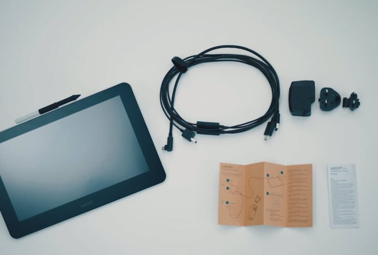 Review | Wacom One, um dos caminhos para os monitores interativos 64 Wacom One Itens Inclusos