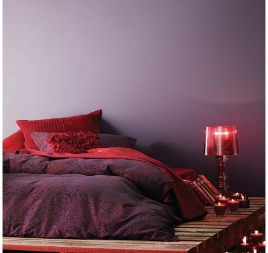 Paletes na decoração - Uso criativo e sustentável. 43 cama de pallet romantica